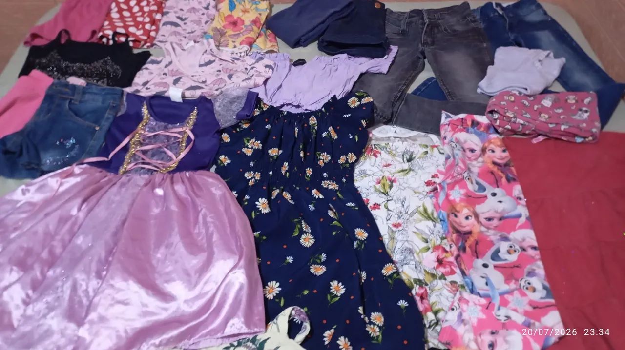 Lote de roupas tamanho 4 e 6 - Foto 4