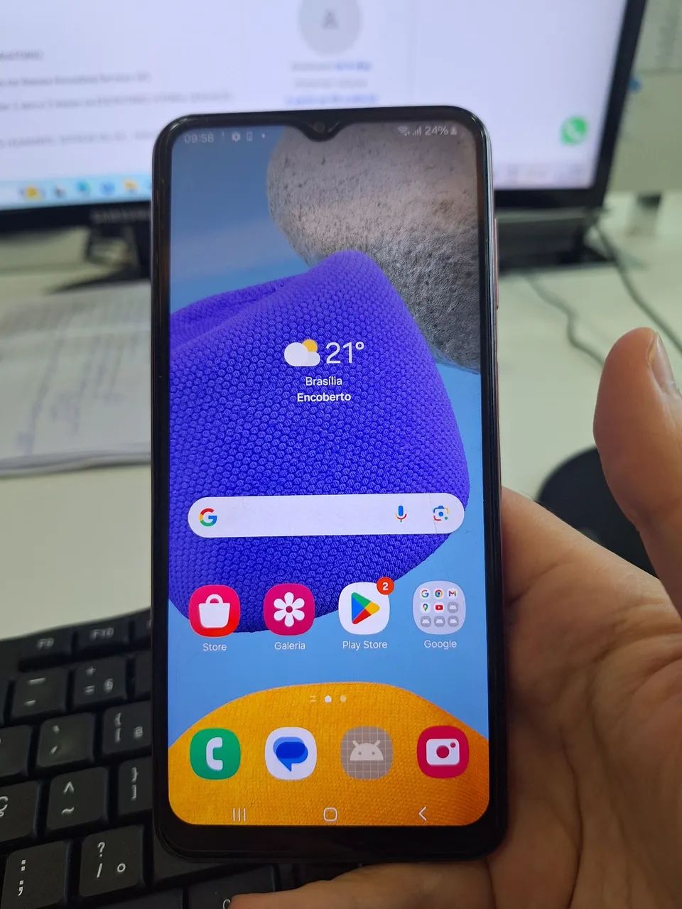 Samsung  celular M23