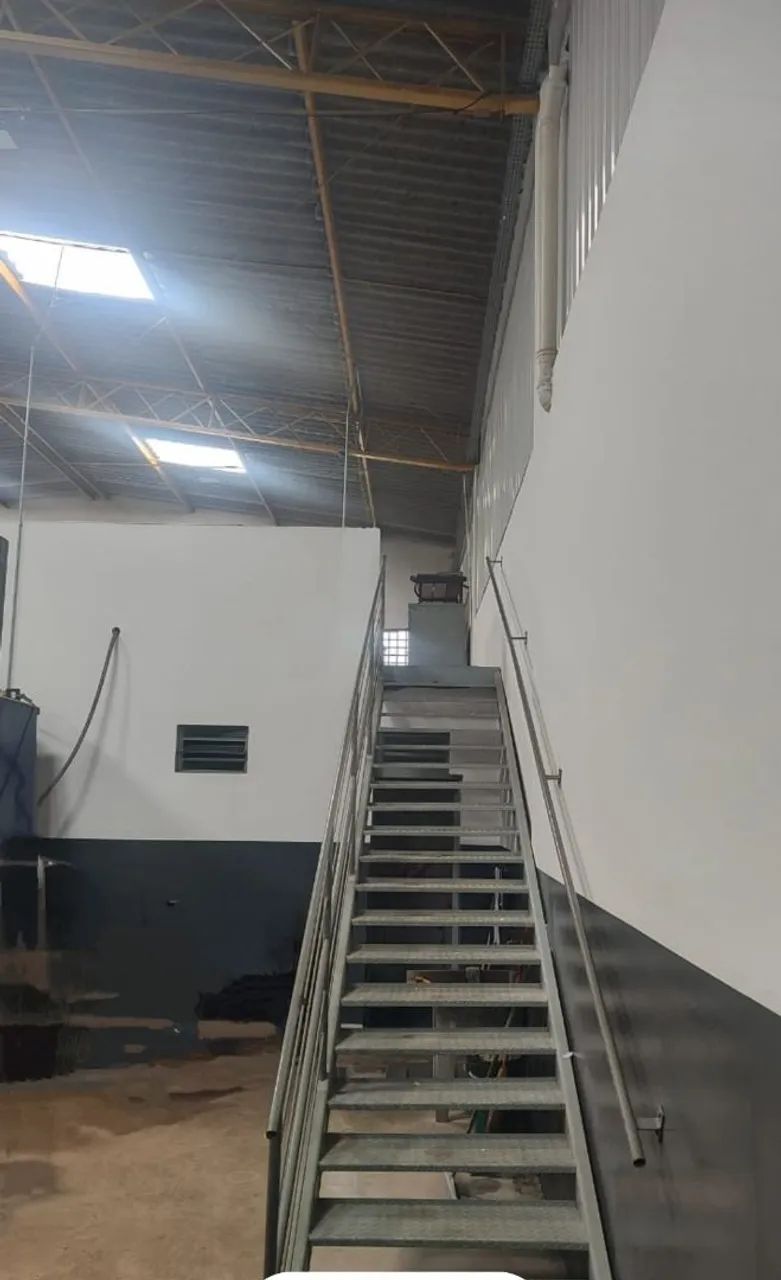 Barracão 470 m2 - Foto 2