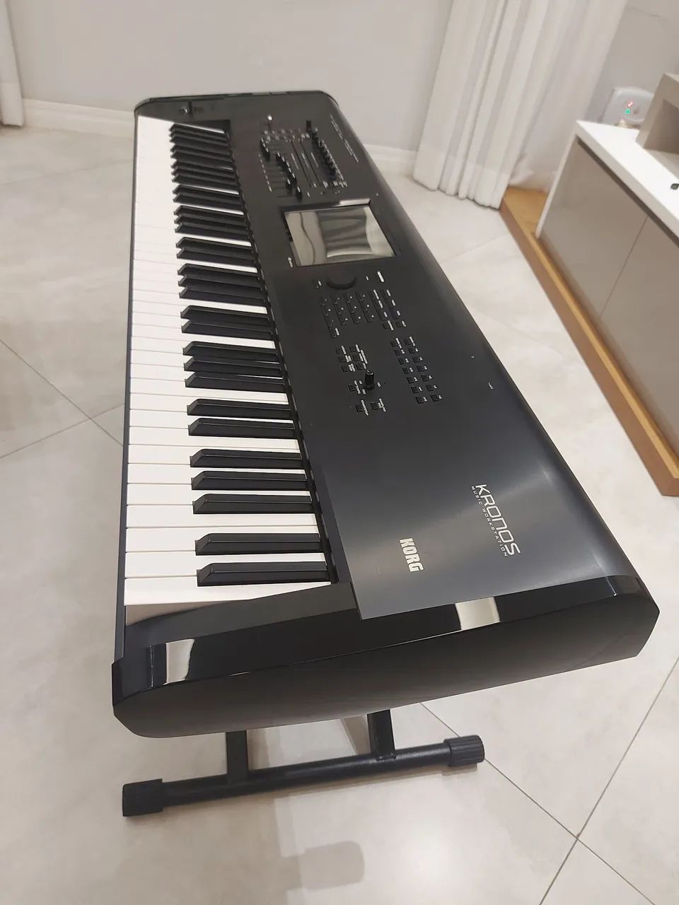 Korg Kronos 73 - Foto 5