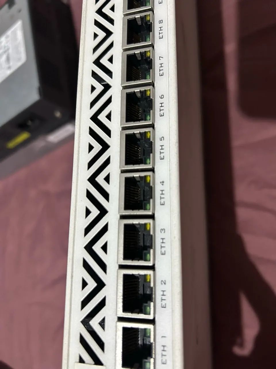 Roteador Mikrotik Cloud Core Ccr1036-12g-4s - Alta Performance  - Foto 2