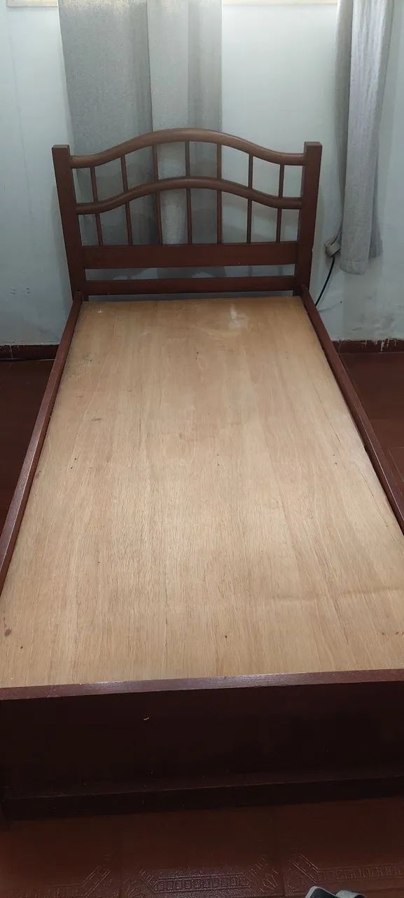 Cama de Solteiro em Madeira com 3 Gavetas - Resistente e Espaçosa!