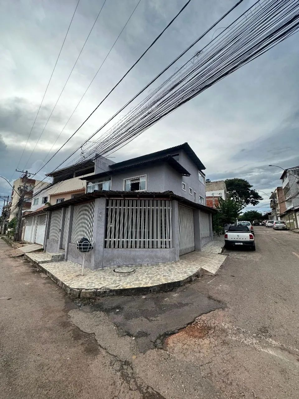 VENDO SOBRADO NO RIACHO FUNDO I COM ÁREA GOURMET - Foto 2