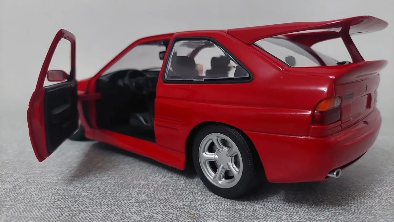 Miniatura 1:18 Escort - Foto 2
