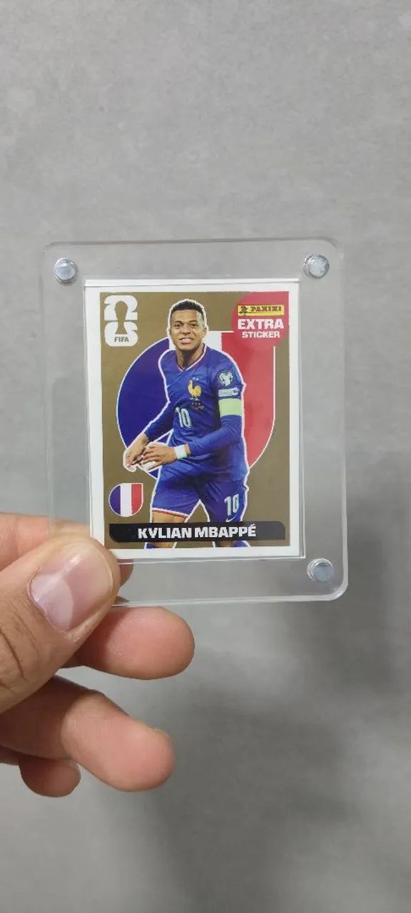Figurinha Legend Mbappe Ouro 
