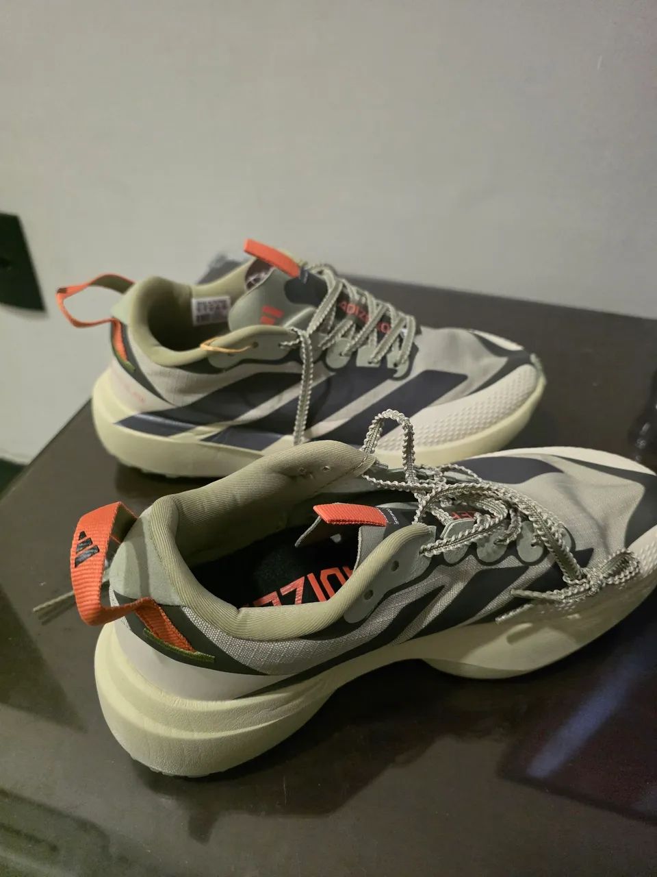 Tenis corrida adidas evo