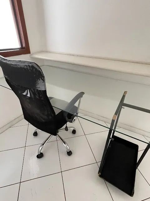 Mesa e Cadeira para Escritório - Foto 5