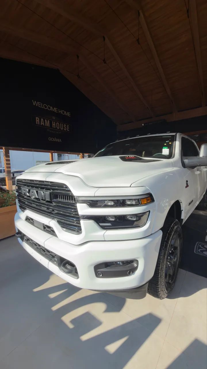 Ram 3500 3500 LARAM.6.7 NIGHT ED.TB CD 4X4 DIE. 2026