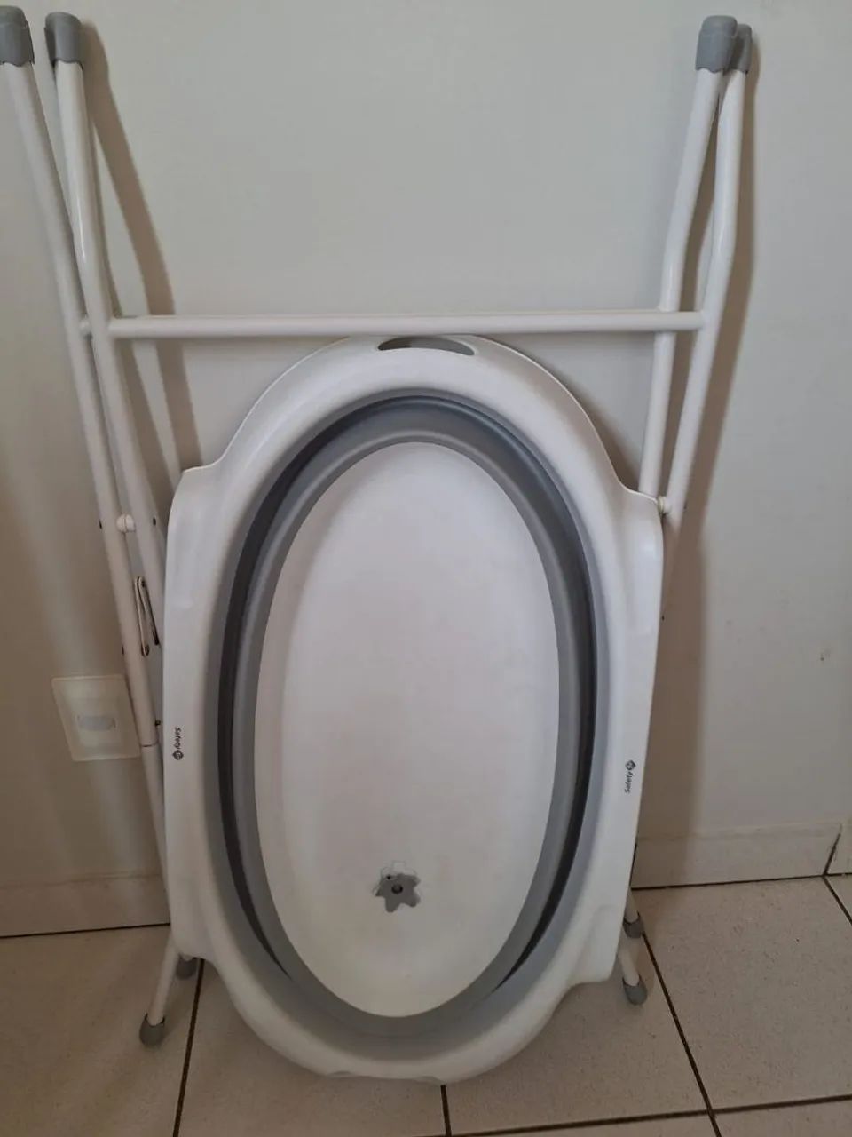 Banheira com suporte - Safety 1st - Foto 5