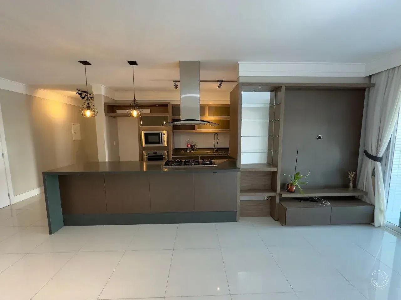 Imóvel para venda possui 101 metros quadrados com 2 quartos em Agronômica - Florianópolis  - Foto 2