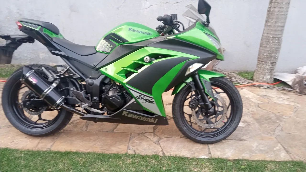 Ninja 300 - Foto 2