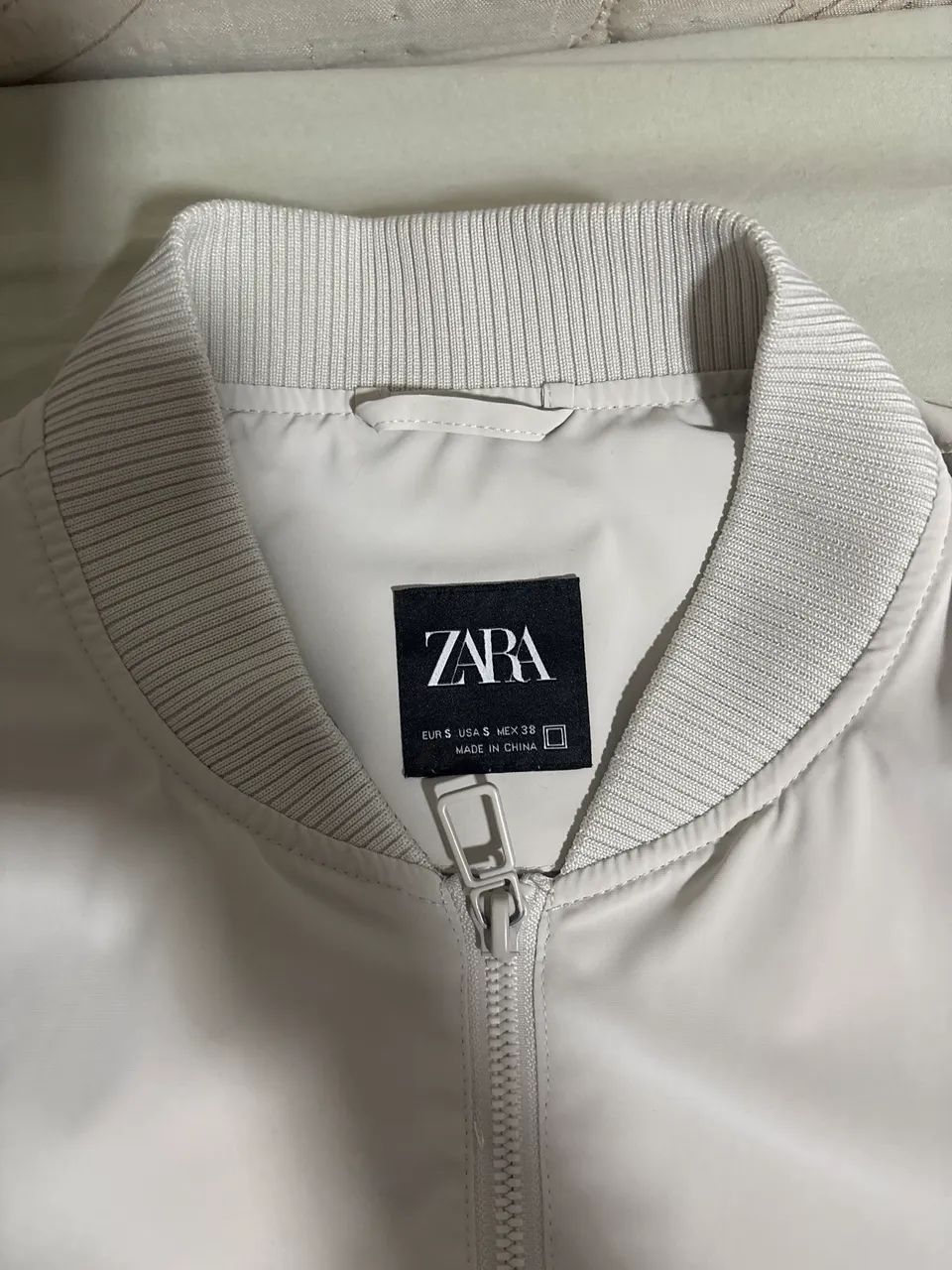 Jaqueta Zara bege bomber - Foto 2