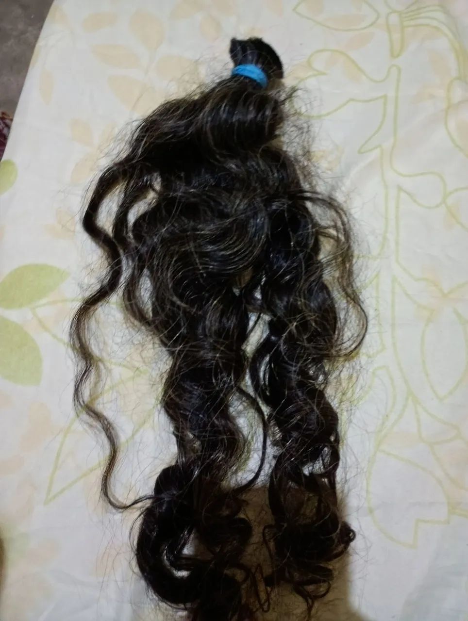 Vendo cabelo um ano 2 paumos e meio  - Foto 2