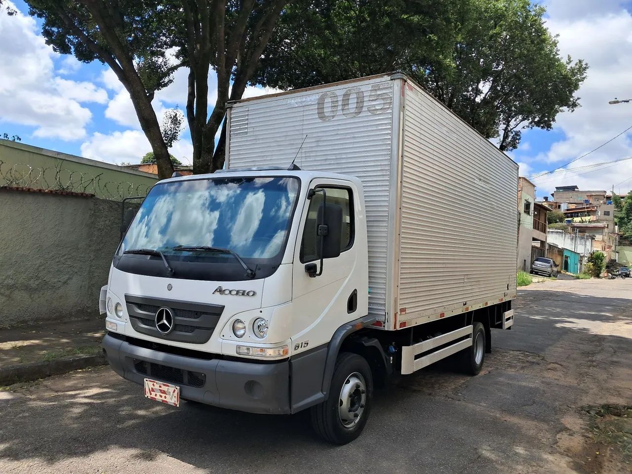 Mercedes-Benz Accelo 815