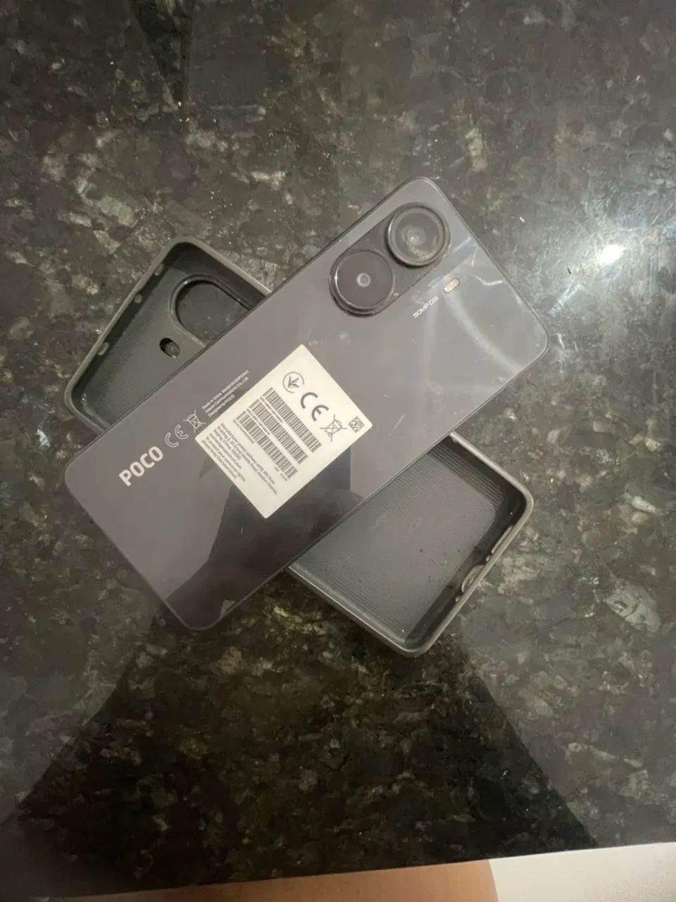 Poco x7 pro funcionando normal( sem caixa, sem nota) acompanha capinha 