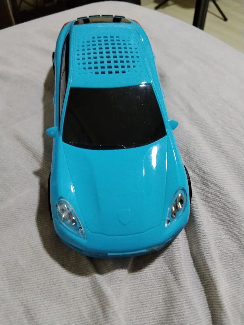 CAIXA DE SOM EM FORMATO DE CARRO - Foto 2