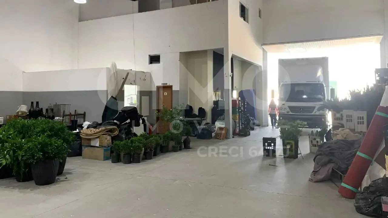 Galpão para locação em São José  640m² com mezanino e escritório - Foto 4