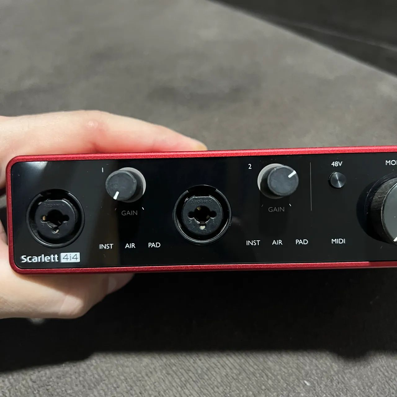 Interface de áudio Focusrite 4i4 3ºgen - Foto 3