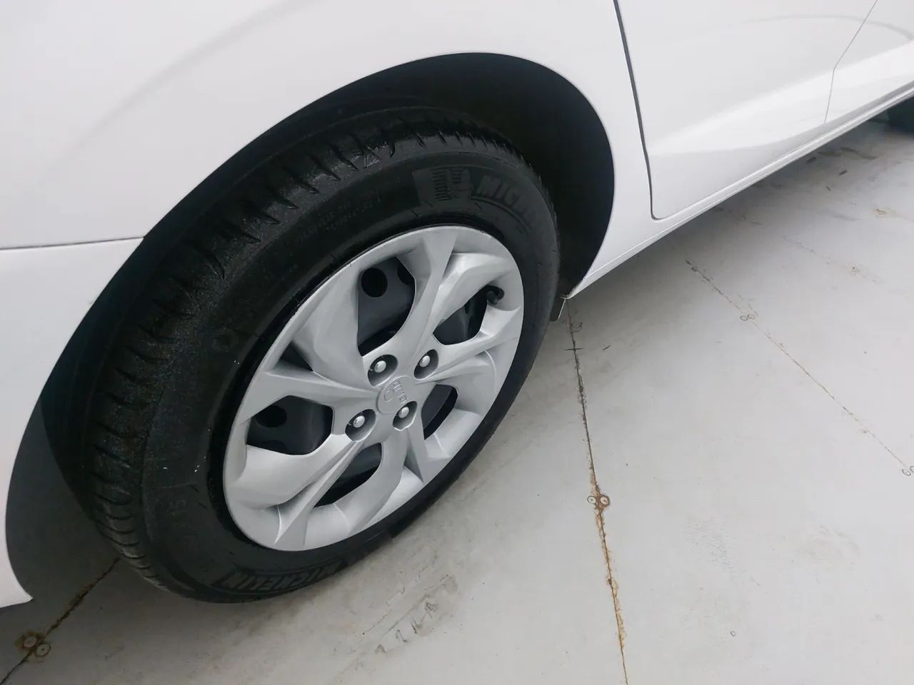 Hyundai HB20S Comfort Plus 1.0 TB Flex 12V Mec., foto 14 de 18