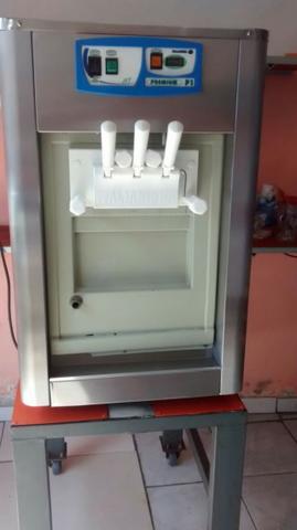Maquina de sorvete italianinha p1 baixei p vender urgente