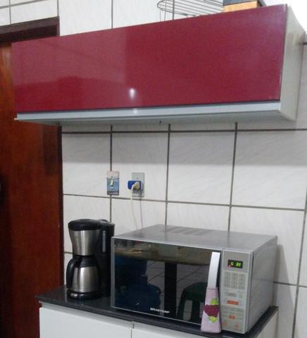 Armário suspenso em aço - Itatiaia - Puxador em alumínio