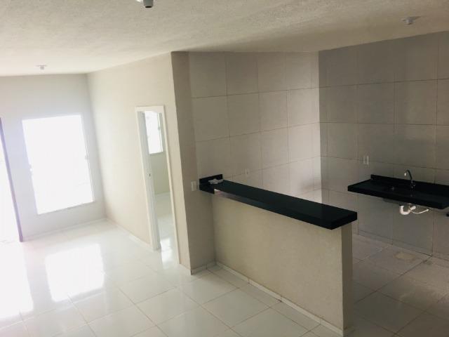 Linda casa com documentação grátis 2 quartos e 2 suites - Foto 6
