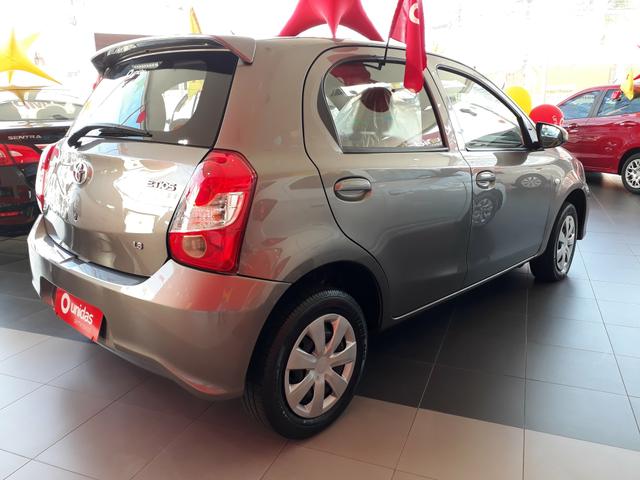 Toyota etios x 1.3 - Foto 5