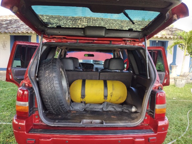 Jeep Gran Cherokee Laredo 98 4x4 gnv. Extra. Toda restaurada - Foto 9