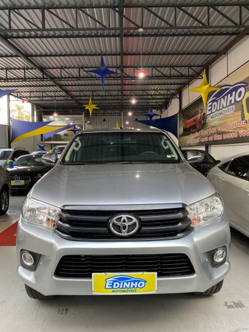TOYOTA HILUX CD 4X4 DIESEL MEC