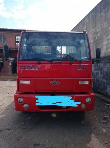 FORD CARGO