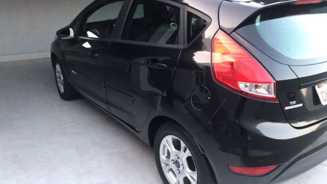 FIESTA HATCH AUTOMÁTICO