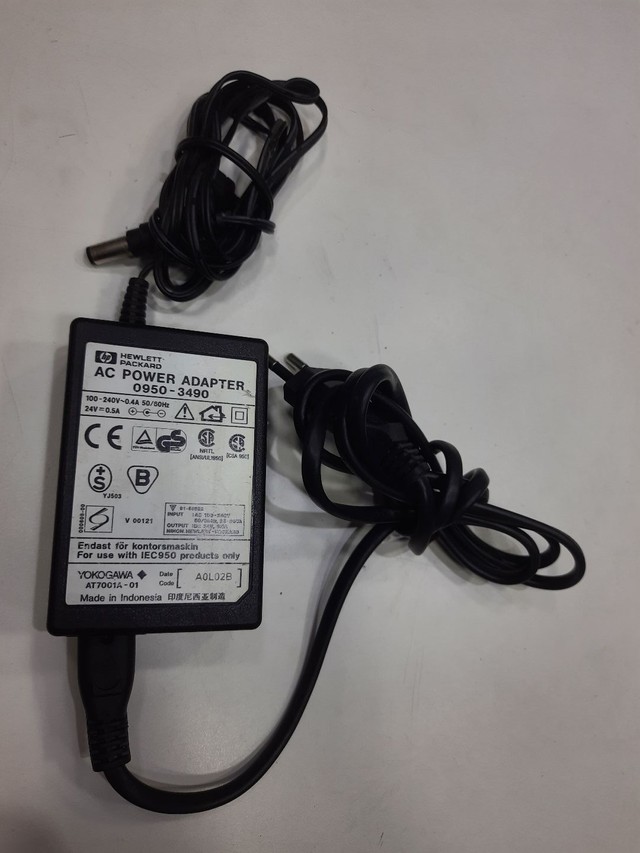 Fonte chaveada HP 24v 400mha Bivolt plug 6.8x4mm