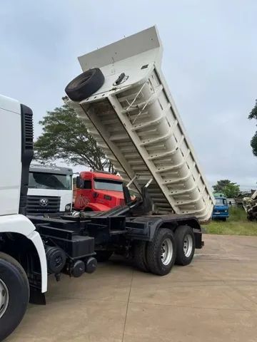 Volkswagen 24-250 ano 2012 caçamba basculante - Foto 4
