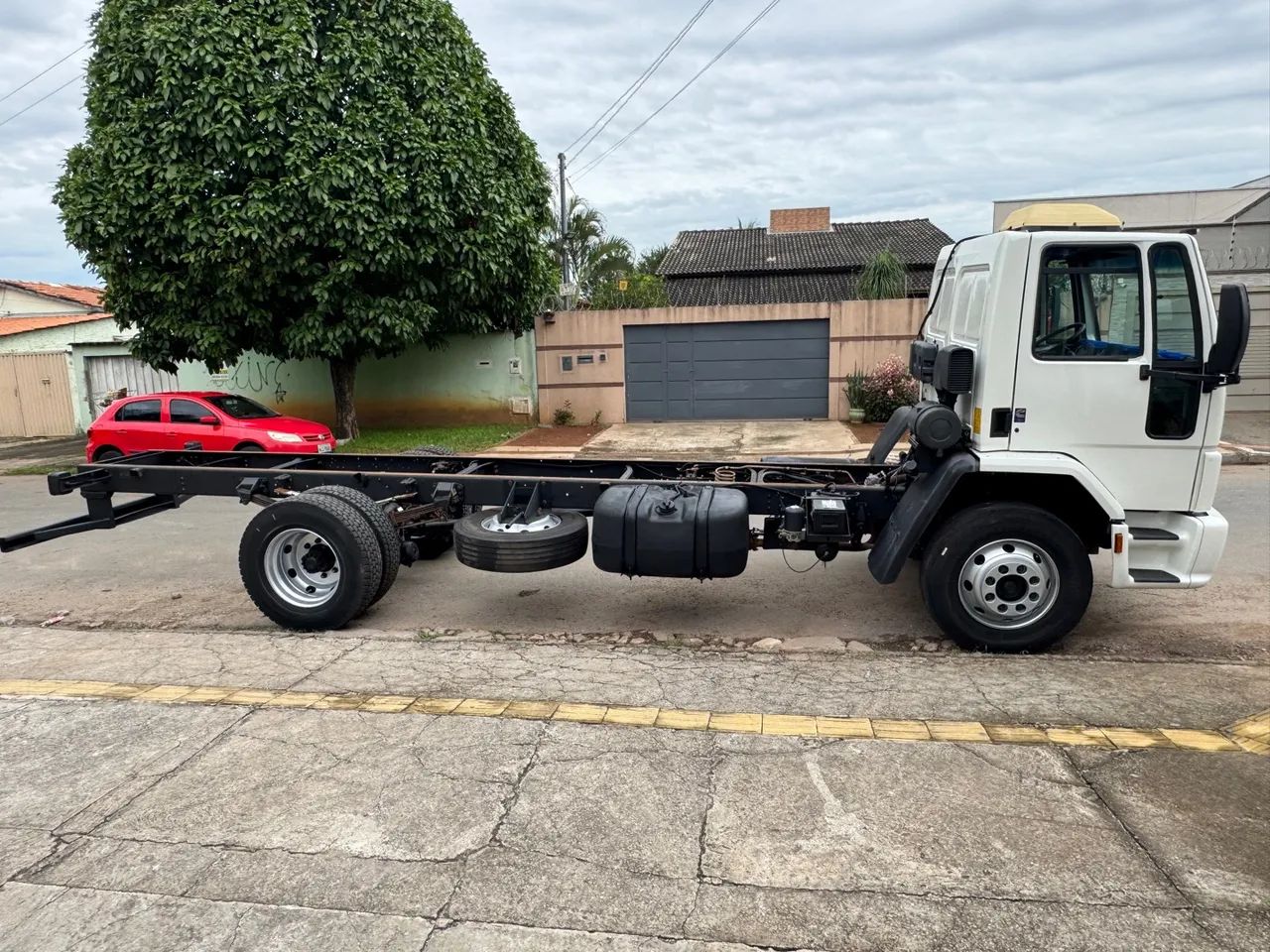 Ford Cargo 1317 - Foto 8