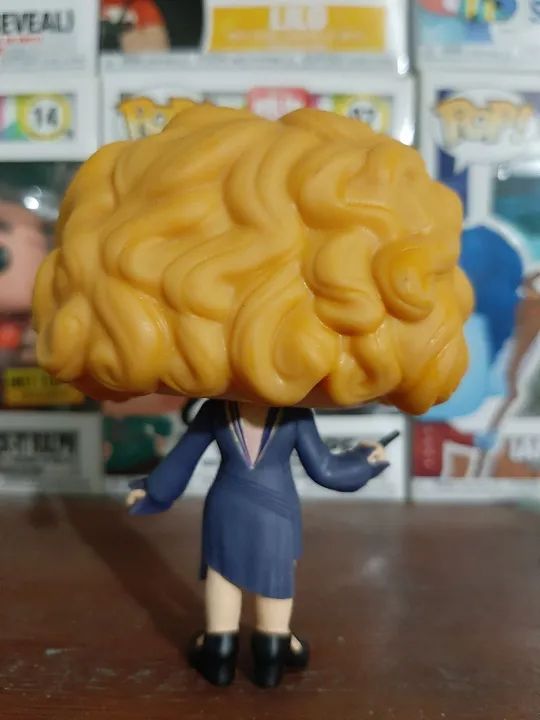 Funko POP 03 Queenie Goldstein Animais Fantásticos - Harry Potter - com detalhes - Foto 2