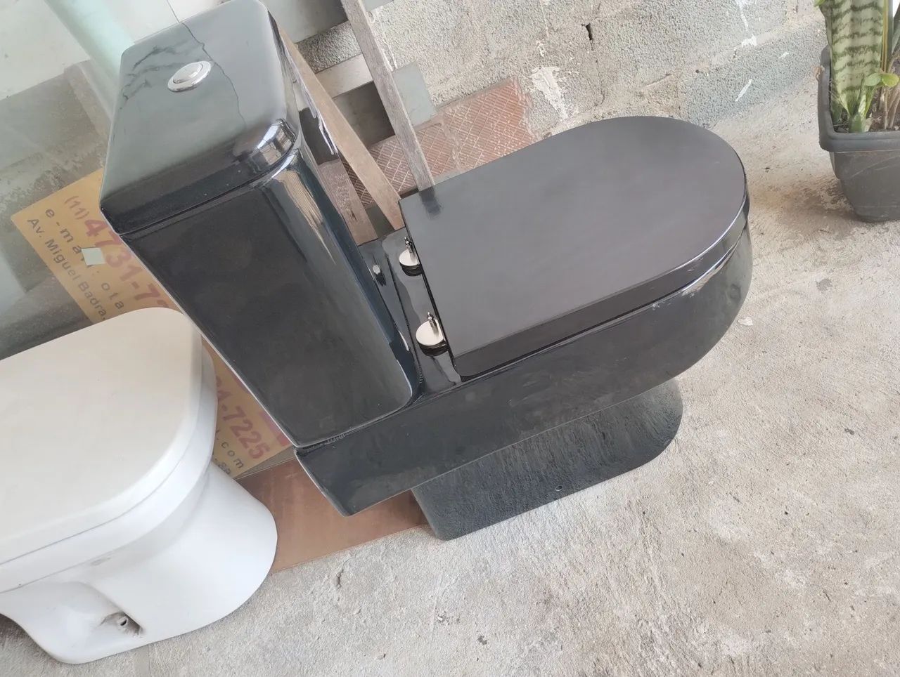 Kit vaso caixa assento Carrara ébano brilhante deca