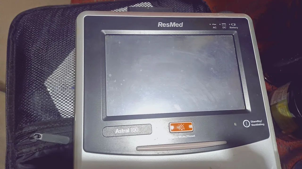 Vendo Bipap Resmed astral 100 - Foto 3