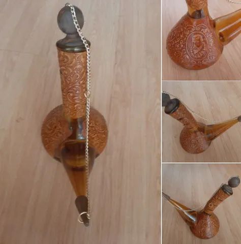Garrafa Antiga decorada com couro