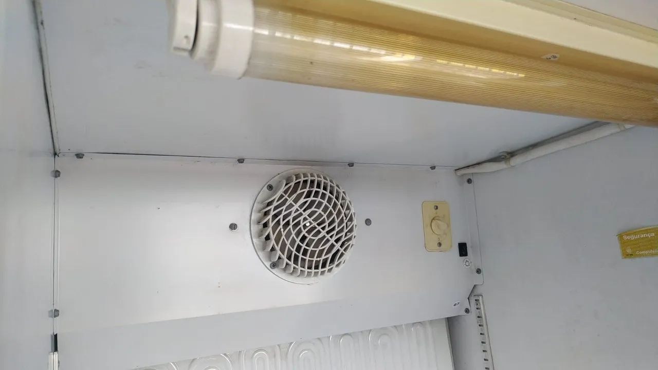 Freezer Metal frio e GeloPar - ótimo estado - Foto 5