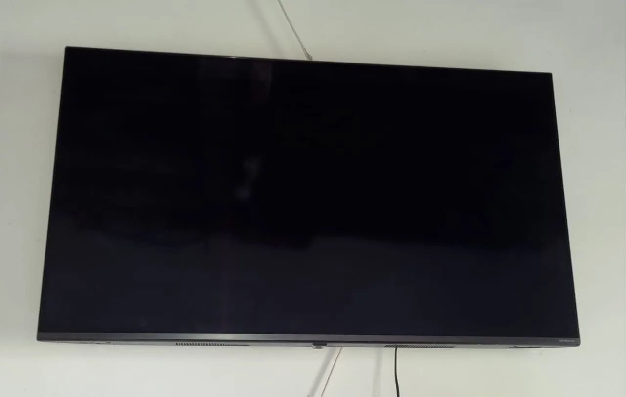 TV LG Led 4K 49' (Com defeito)
