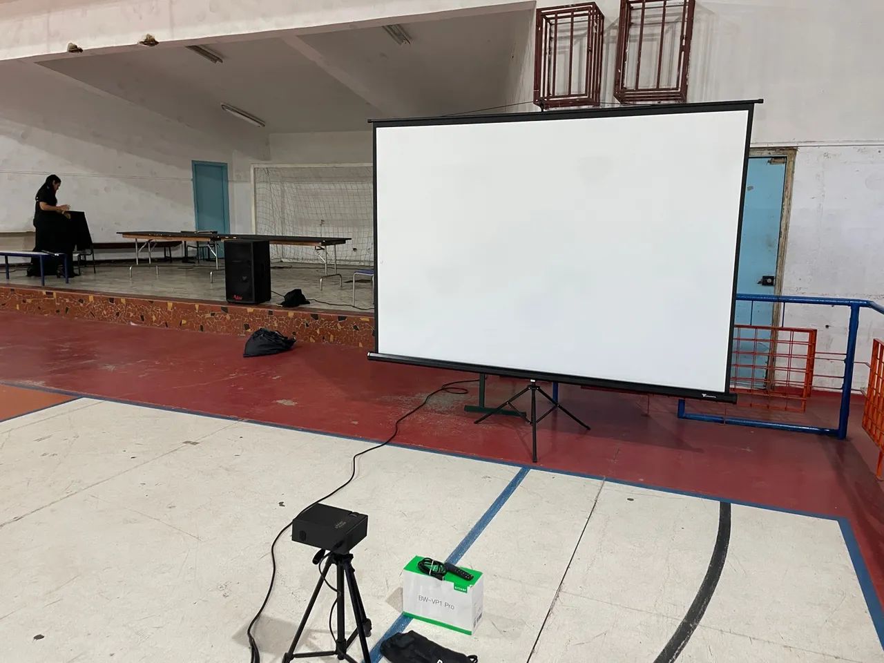 L0cação Projetor e TeLão para eventos @venturysound