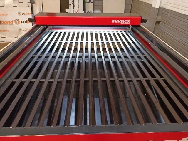 Maquina de Corte a Laser 130W 1400 x 2500mm - NOVA  - Foto 3