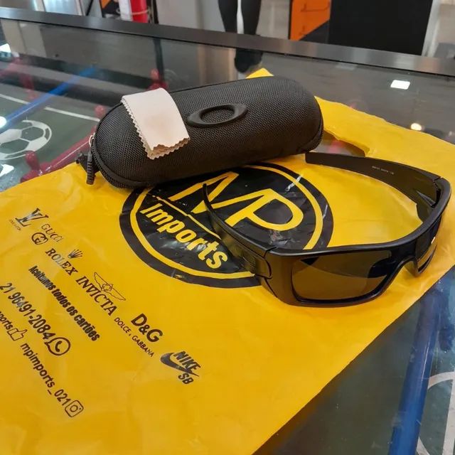 Óculos Oakley Batwolf preto na case - Foto 3
