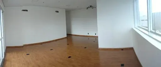 Sala Comercial disponível para Venda ou Locação no Centro de Osasco/SP.