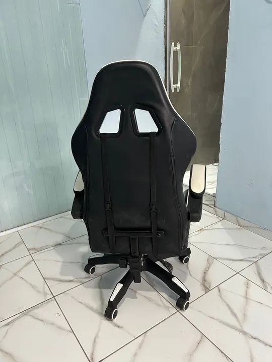 Cadeira Gamer PCTOP - Preto e Branco - Foto 3