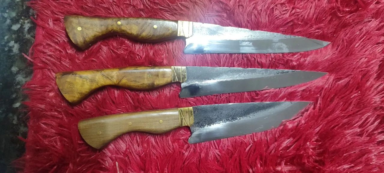 Facas Artesanais com Bainha em Couro - Foto 3