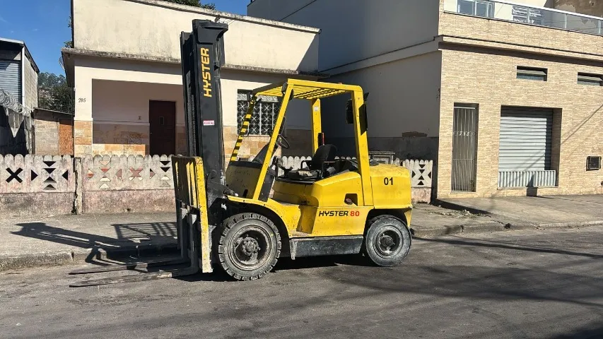 Empilhadeira preço de repasse ótima máquina .
