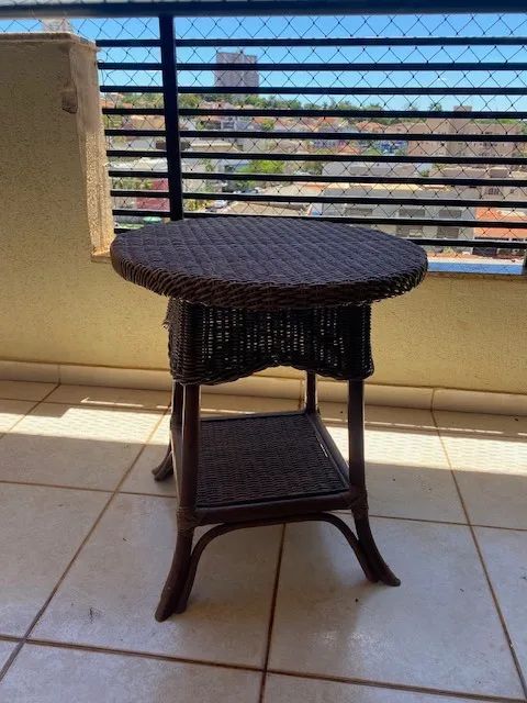 MESA DE JUNCO 0,90 DE ALT.   DIAM.0,5364573993580291120