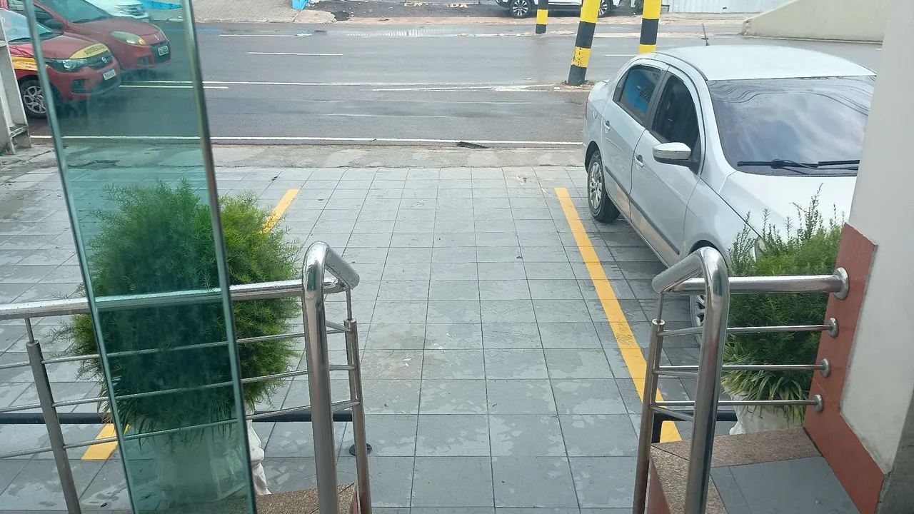 Salas Comerciais 32m2. Salas no térreo. Av. João Valerio/são Jorge.