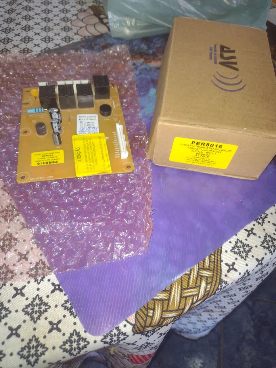 Placa da geladeira Eletrolux DF 80X. - Foto 2